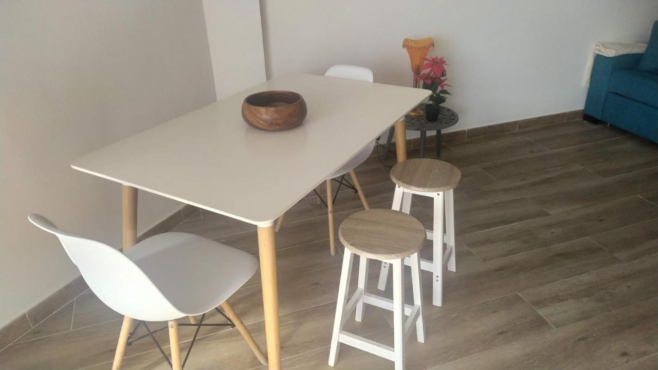 Apartamento Estudio En Chinasol Primera Linea Playa San Cristobal Альмуньекар Экстерьер фото